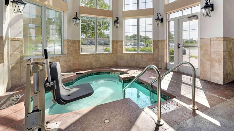 Wyndham Garden Appleton Pool