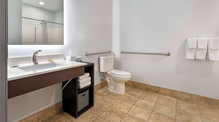 Wyndham Garden Appleton Room