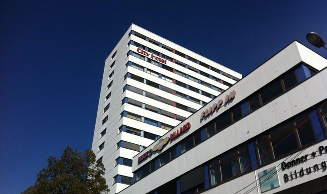 City Hotel Garni Exterior