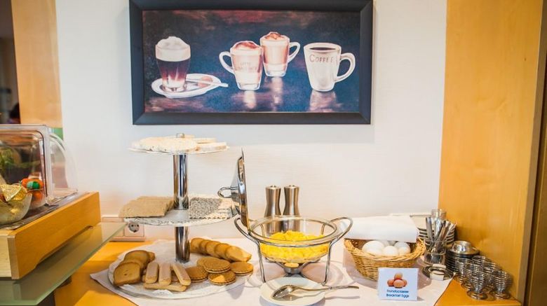 <b>City Hotel Garni Restaurant</b>. Images powered by <a href="https://iceportal.shijigroup.com/" title="IcePortal" target="_blank">IcePortal</a>.
