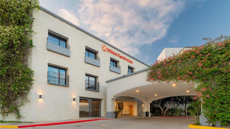 Hilton Garden Inn Tijuana Airport Exterior