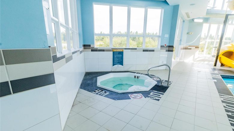 <b>Deer Lake Horizon Hotel, BW Signature Pool</b>. Images powered by <a href="https://iceportal.shijigroup.com/" title="IcePortal" target="_blank">IcePortal</a>.