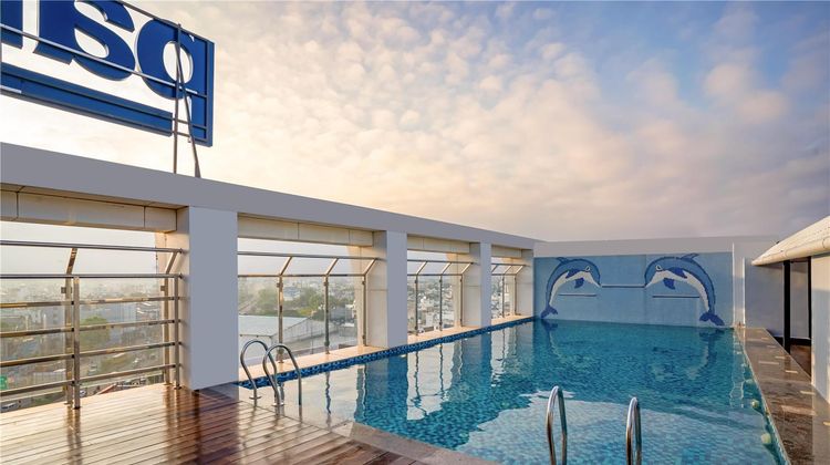 Park Inn by Radisson Lucknow Vikas Nagar Pool