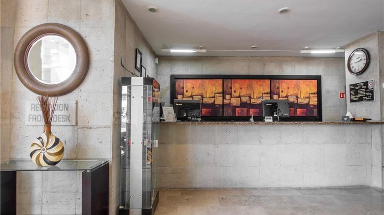 <b>Hecthorny San Carlos Tequisquiapan Lobby</b>. Images powered by <a href="https://iceportal.shijigroup.com/" title="IcePortal" target="_blank">IcePortal</a>.