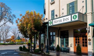 River Inn of Harbor Town