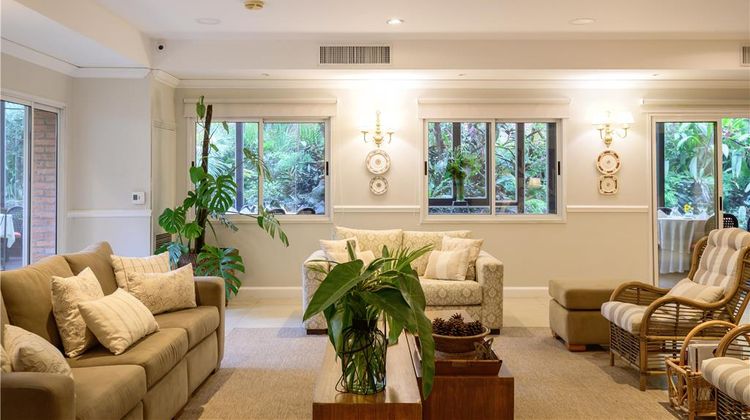 Villa Morra Suites Room