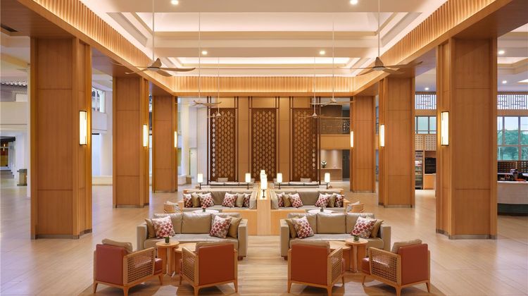 Glenmarie Hotel and Golf Resort Lobby