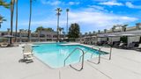 Hourglass Hotel, Trademark Collection Pool