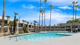 Hourglass Hotel, Trademark Collection Pool