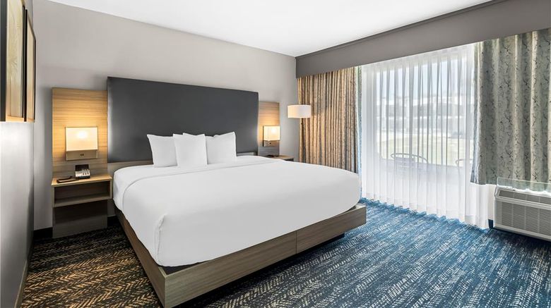 <b>Hourglass Hotel, Trademark Collection Room</b>. Images powered by <a href="https://iceportal.shijigroup.com/" title="IcePortal" target="_blank">IcePortal</a>.