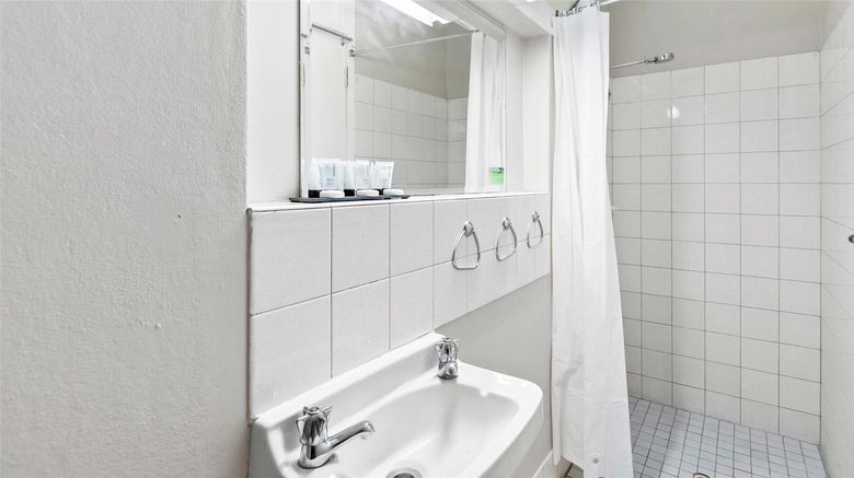<b>Arkana Motel Suite</b>. Images powered by <a href="https://iceportal.shijigroup.com/" title="IcePortal" target="_blank">IcePortal</a>.