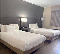 SureStay by Best Western Brockville Room