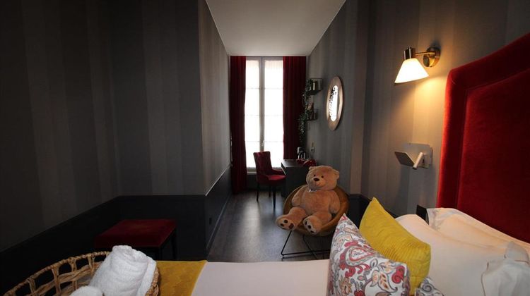 Alexandra Hotel Room