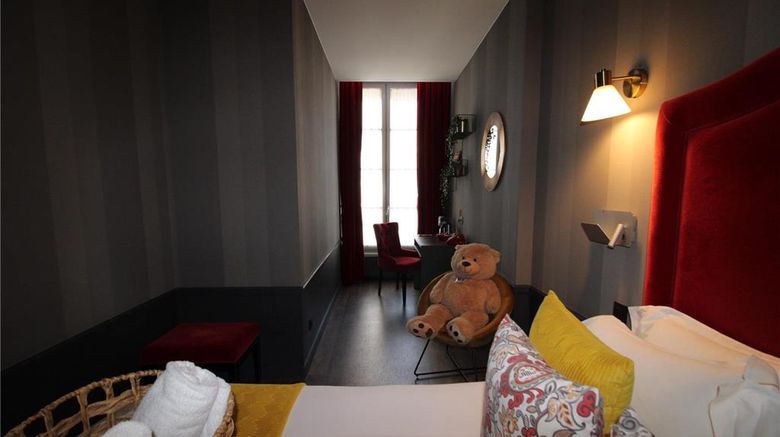 <b>Alexandra Hotel Room</b>. Images powered by <a href="https://iceportal.shijigroup.com/" title="IcePortal" target="_blank">IcePortal</a>.