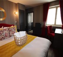 Alexandra Hotel Room