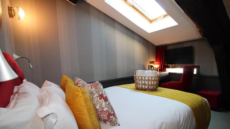 Alexandra Hotel Room