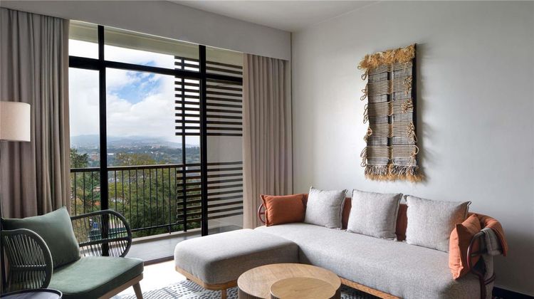 Moevenpick Kigali Hotel Suite