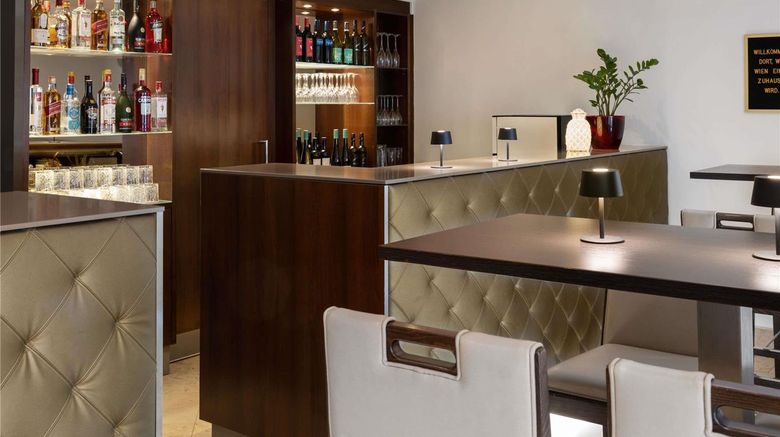 <b>Hotel Rathauspark Restaurant</b>. Images powered by <a href="https://iceportal.shijigroup.com/" title="IcePortal" target="_blank">IcePortal</a>.