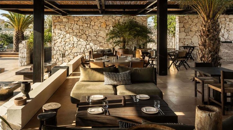Luura Paros Cliff Restaurant
