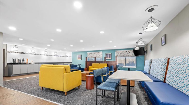 <b>MainStay Suites Decatur River City Restaurant</b>. Images powered by <a href="https://iceportal.shijigroup.com/" title="IcePortal" target="_blank">IcePortal</a>.