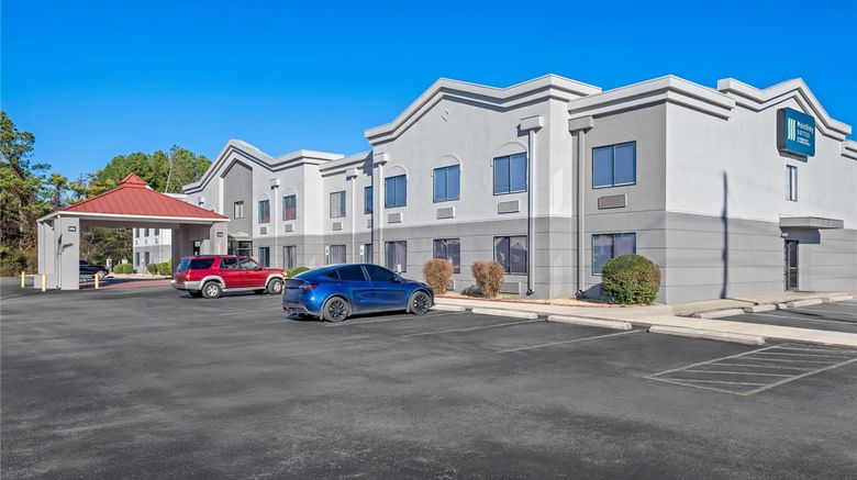 <b>MainStay Suites Decatur River City Exterior</b>. Images powered by <a href="https://iceportal.shijigroup.com/" title="IcePortal" target="_blank">IcePortal</a>.