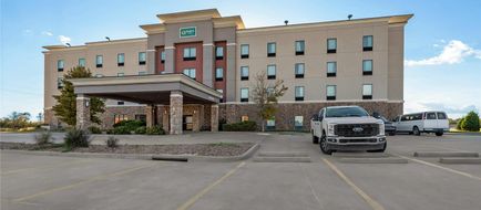 Quality Inn Pratt Exterior