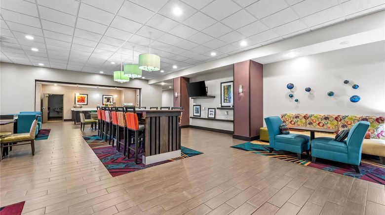 <b>Quality Inn Pratt Lobby</b>. Images powered by <a href="https://iceportal.shijigroup.com/" title="IcePortal" target="_blank">IcePortal</a>.