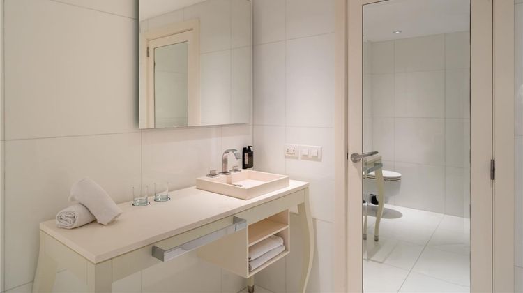 UR Palacio Avenida Room