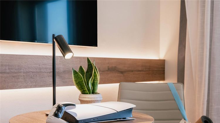 UR Palacio Avenida Room