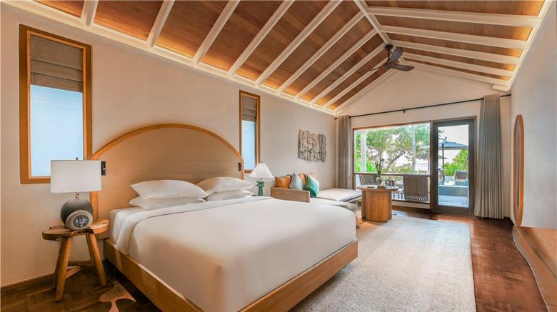 <b>Reethi Beach Resort Room</b>. Images powered by <a href="https://iceportal.shijigroup.com/" title="IcePortal" target="_blank">IcePortal</a>.