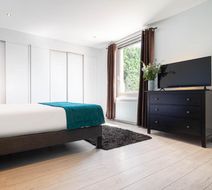 Hotel Les Pierres Dorees Room