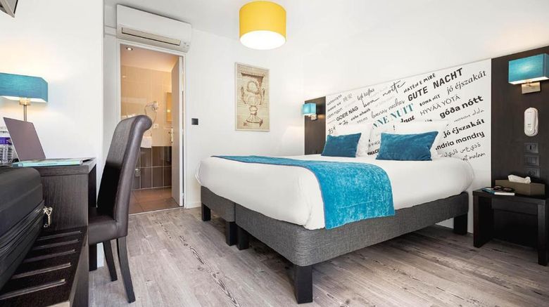 <b>Hotel Les Pierres Dorees Room</b>. Images powered by <a href="https://iceportal.shijigroup.com/" title="IcePortal" target="_blank">IcePortal</a>.