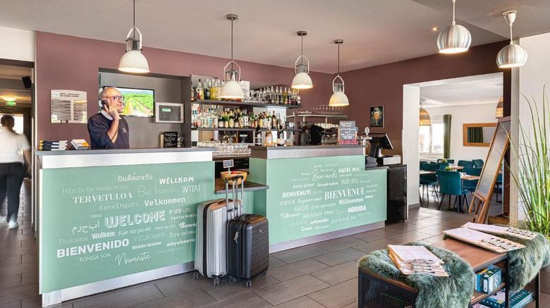 <b>Hotel Les Pierres Dorees Restaurant</b>. Images powered by <a href="https://iceportal.shijigroup.com/" title="IcePortal" target="_blank">IcePortal</a>.