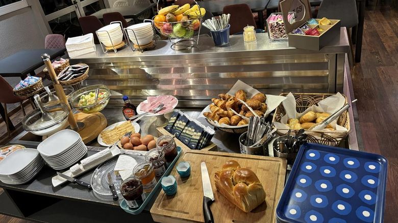 <b>Brit Hotel Baillet in France Restaurant</b>. Images powered by <a href="https://iceportal.shijigroup.com/" title="IcePortal" target="_blank">IcePortal</a>.