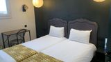 Brit Hotel Baillet in France Room