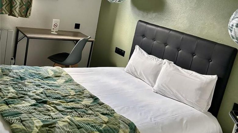 <b>Brit Hotel Baillet in France Room</b>. Images powered by <a href="https://iceportal.shijigroup.com/" title="IcePortal" target="_blank">IcePortal</a>.