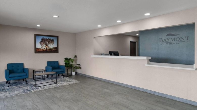 <b>Baymont by Wyndham Iowa Lake Charles Lobby</b>. Images powered by <a href="https://iceportal.shijigroup.com/" title="IcePortal" target="_blank">IcePortal</a>.