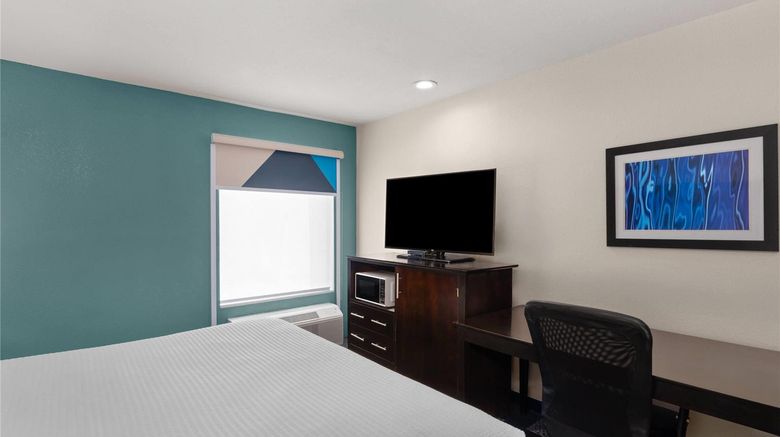 <b>Baymont by Wyndham Iowa Lake Charles Room</b>. Images powered by <a href="https://iceportal.shijigroup.com/" title="IcePortal" target="_blank">IcePortal</a>.