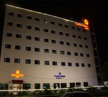 Red Fox Hotel Chandigarh Exterior