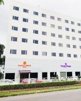 Red Fox Hotel Chandigarh