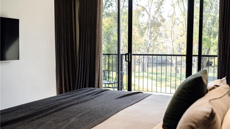<b>The Mitchelton Hotel Nagambie Suite</b>. Images powered by <a href="https://iceportal.shijigroup.com/" title="IcePortal" target="_blank">IcePortal</a>.