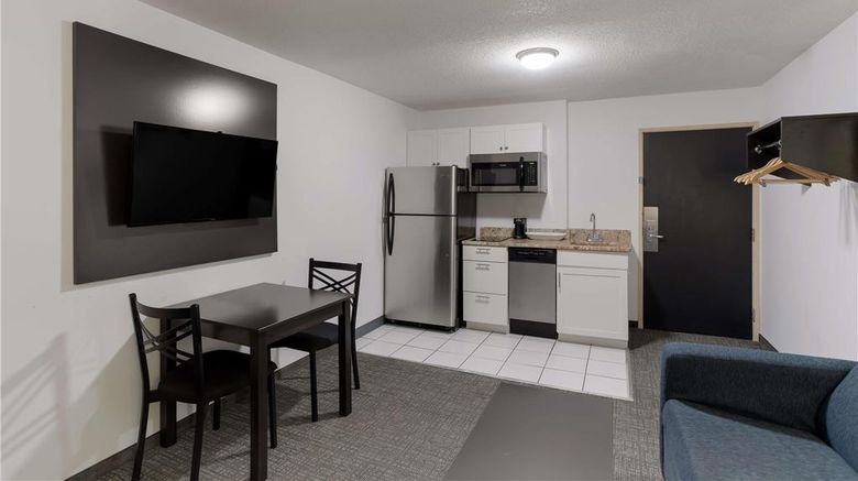<b>SureStay by Best Western Presque Isle Room</b>. Images powered by <a href="https://iceportal.shijigroup.com/" title="IcePortal" target="_blank">IcePortal</a>.