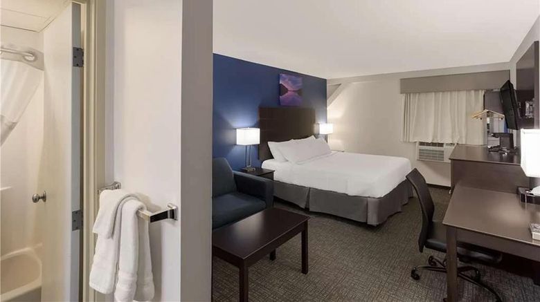 <b>SureStay by Best Western Presque Isle Room</b>. Images powered by <a href="https://iceportal.shijigroup.com/" title="IcePortal" target="_blank">IcePortal</a>.