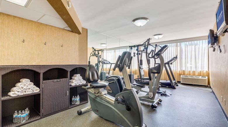 <b>SureStay by Best Western Charlotte Matth Health</b>. Images powered by <a href="https://iceportal.shijigroup.com/" title="IcePortal" target="_blank">IcePortal</a>.