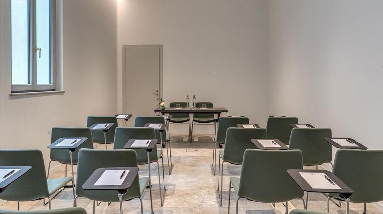 <b>Palazzo San Gottardo Lake Como Meeting</b>. Images powered by <a href="https://iceportal.shijigroup.com/" title="IcePortal" target="_blank">IcePortal</a>.