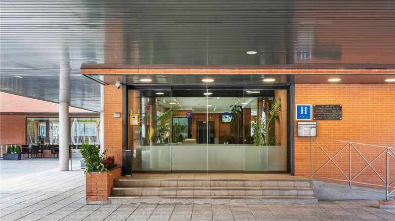 <b>Sercotel Los Reyes Exterior</b>. Images powered by <a href="https://iceportal.shijigroup.com/" title="IcePortal" target="_blank">IcePortal</a>.