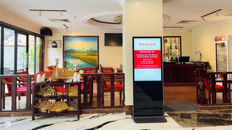 <b>Ramada by Wyndham Phnom Penh Central Restaurant</b>. Images powered by <a href="https://iceportal.shijigroup.com/" title="IcePortal" target="_blank">IcePortal</a>.