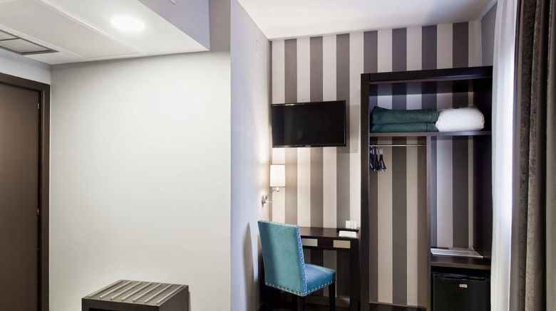 <b>Zentral Parque Hotel Room</b>. Images powered by <a href="https://iceportal.shijigroup.com/" title="IcePortal" target="_blank">IcePortal</a>.