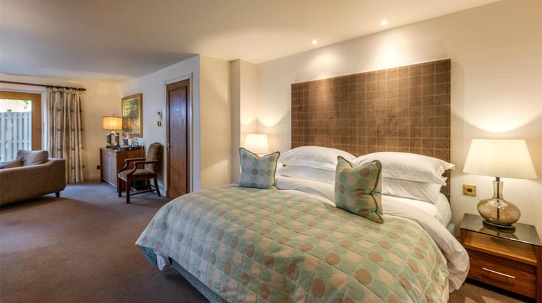 <b>The Marcliffe Hotel & Spa Suite</b>. Images powered by <a href="https://iceportal.shijigroup.com/" title="IcePortal" target="_blank">IcePortal</a>.