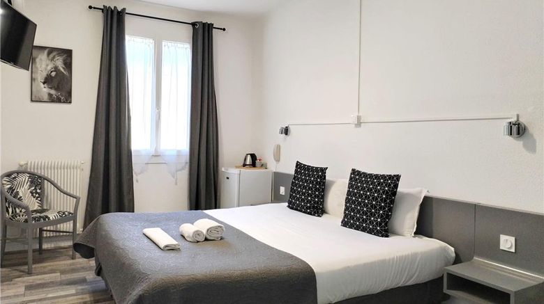 <b>La Bastide d'Entraigues Room</b>. Images powered by <a href="https://iceportal.shijigroup.com/" title="IcePortal" target="_blank">IcePortal</a>.